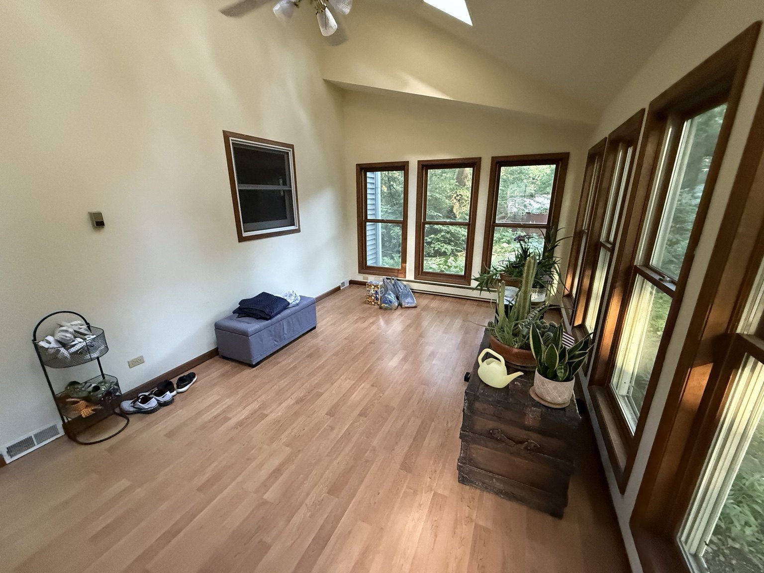 Sunroom before renovation